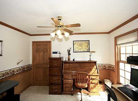 4th image of 335 Wolf Creek Ct