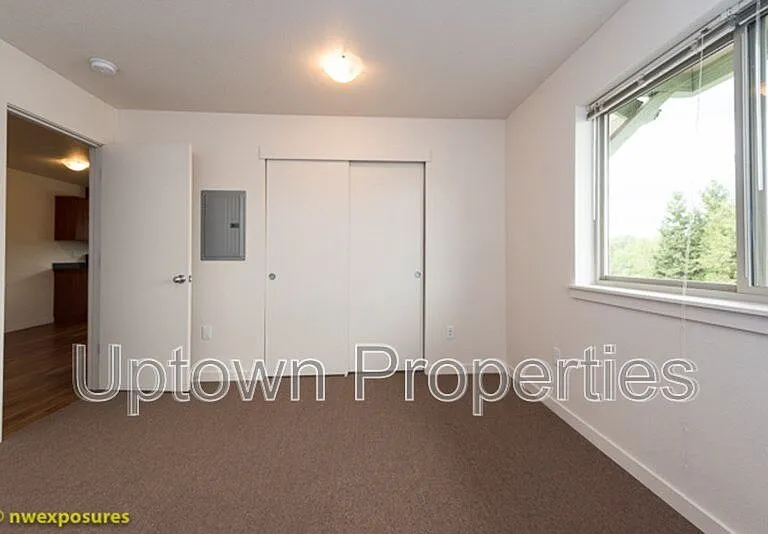 4820 SW Tucker Ave #411 — Photo 4