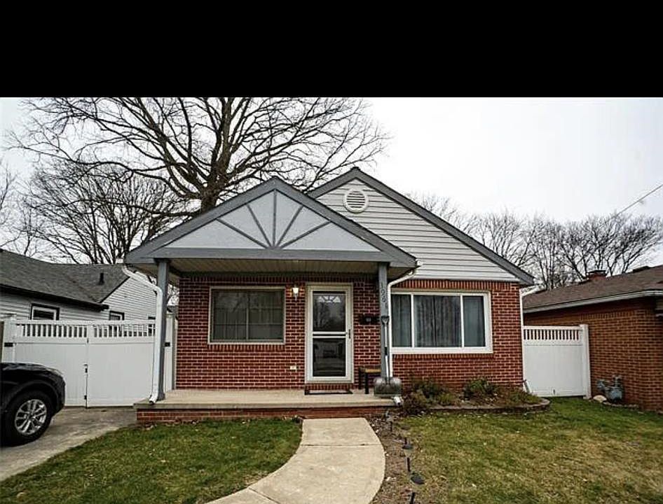 1st image of 3961 Weddell St