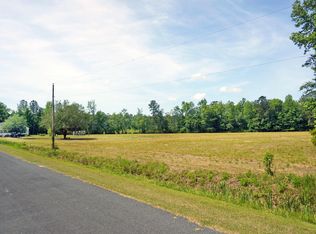 498 Palmetto Bay Rd, Hallsboro, NC 28442