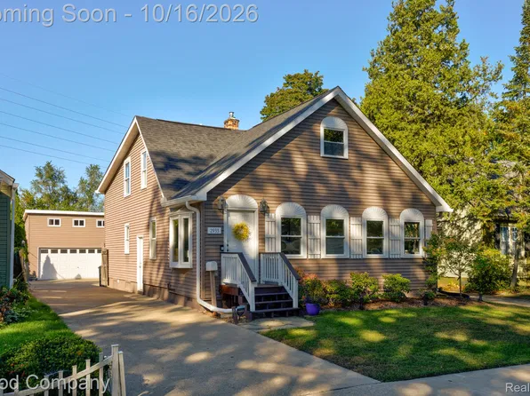 2933 Horton St, Ferndale, MI 48220