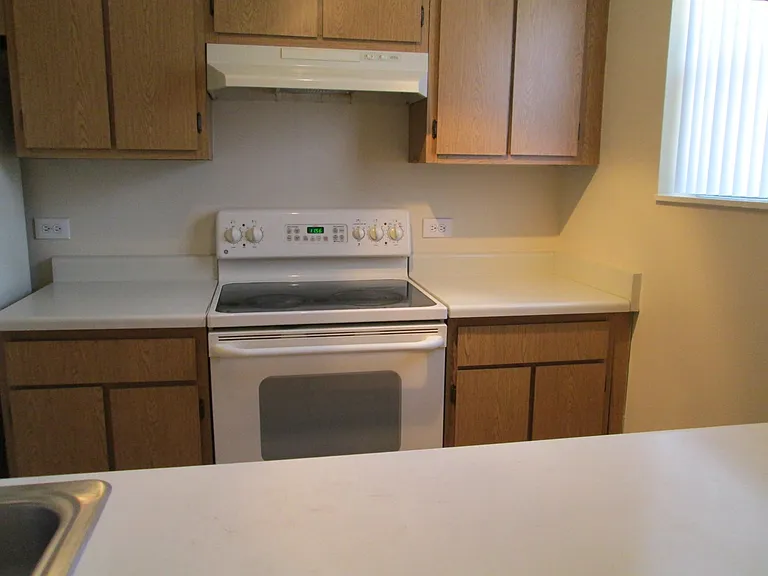1303 N Winslowe Dr #103 — Photo 2