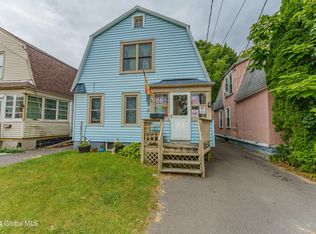 828 Bradt St, Schenectady, NY 12306