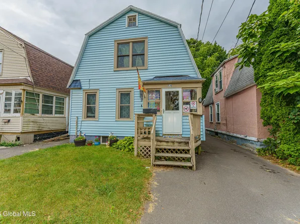 828 Bradt Street, Schenectady, NY 12306