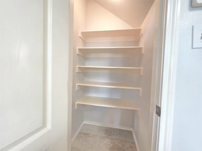 10038 Barr Lake Dr — Photo 38