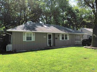 312 N 4th St, Clinton, MO 64735