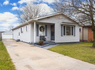 15804 McGuire St, Taylor, MI