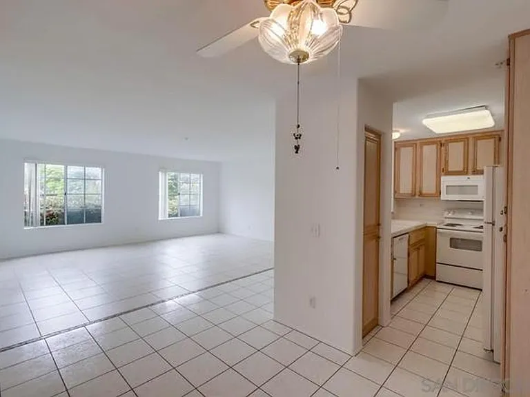 2045 Burton St #51 — Photo 10