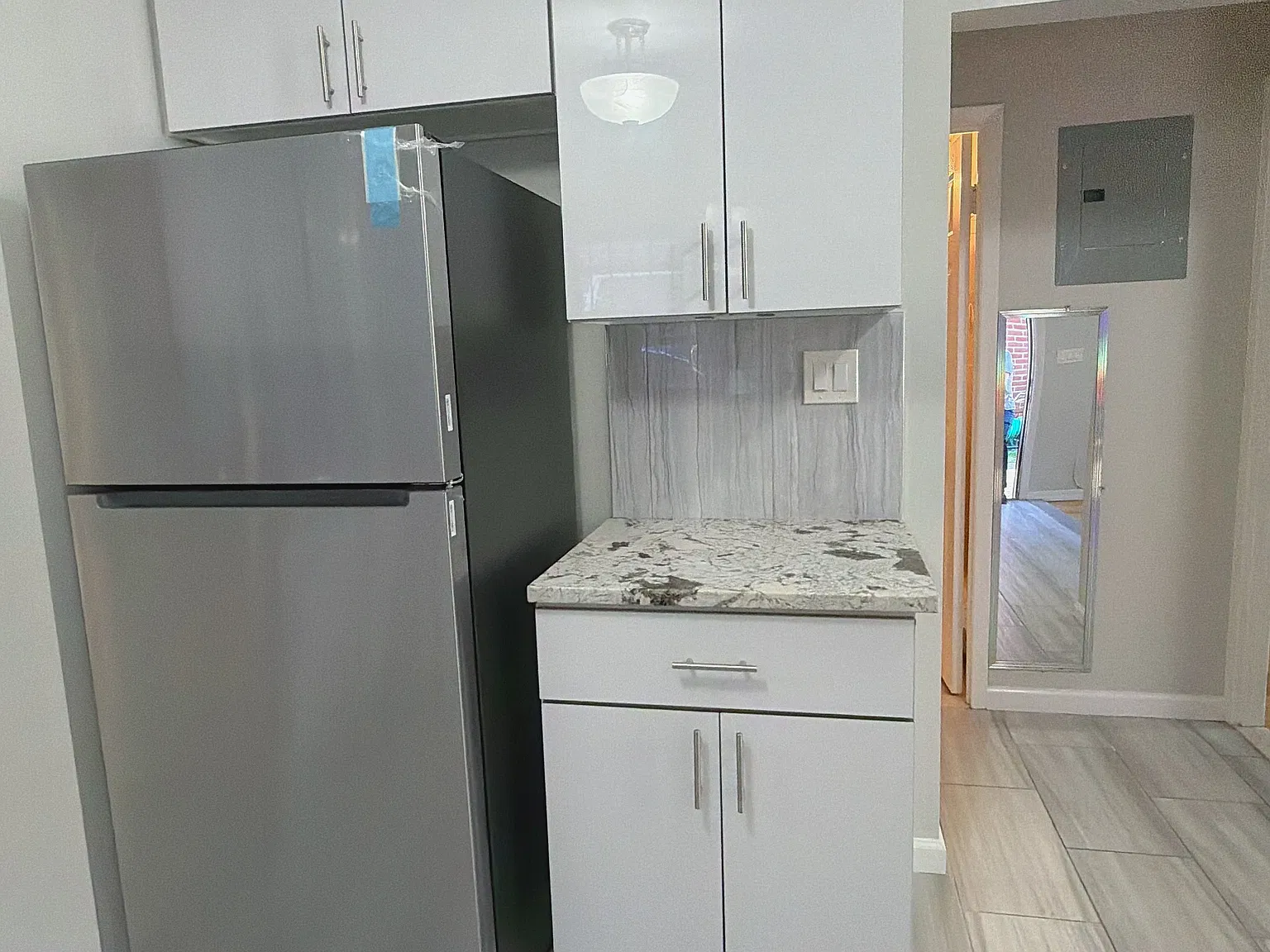 2 bed, 800 sqft, $2,550 — Photo 4
