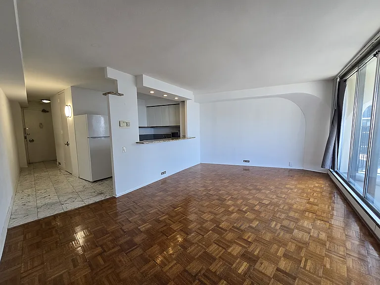 300 N State St #4427 — Photo 4