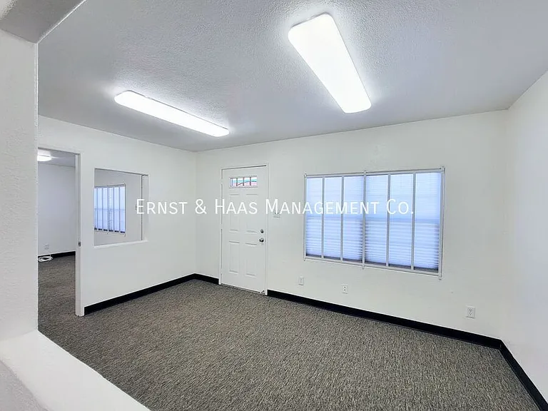 5540 Atlantic Ave — Photo 9