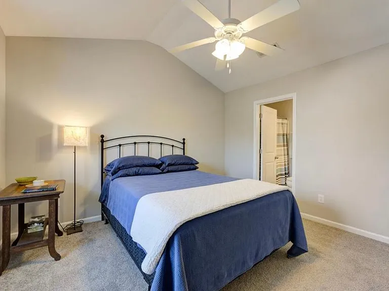1100 Saint Pauls Parrish Ln — Photo 21