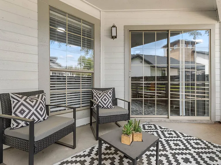 600 Legacy Dr — Photo 10