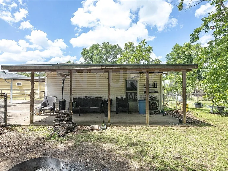 3012 Gene Ln — Photo 13