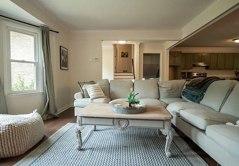281 Rhodes Dr — Photo 10