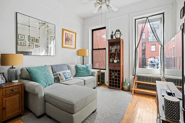 Rented by Douglas Elliman | media 8