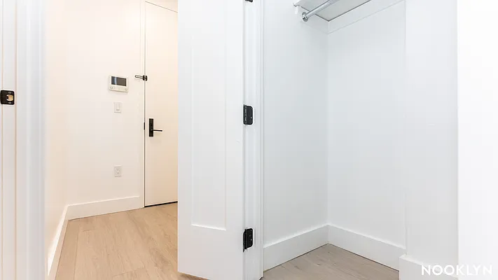 Rented by Nooklyn NYC LLC | media 52