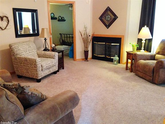 2nd image of 100 Hebron Dr