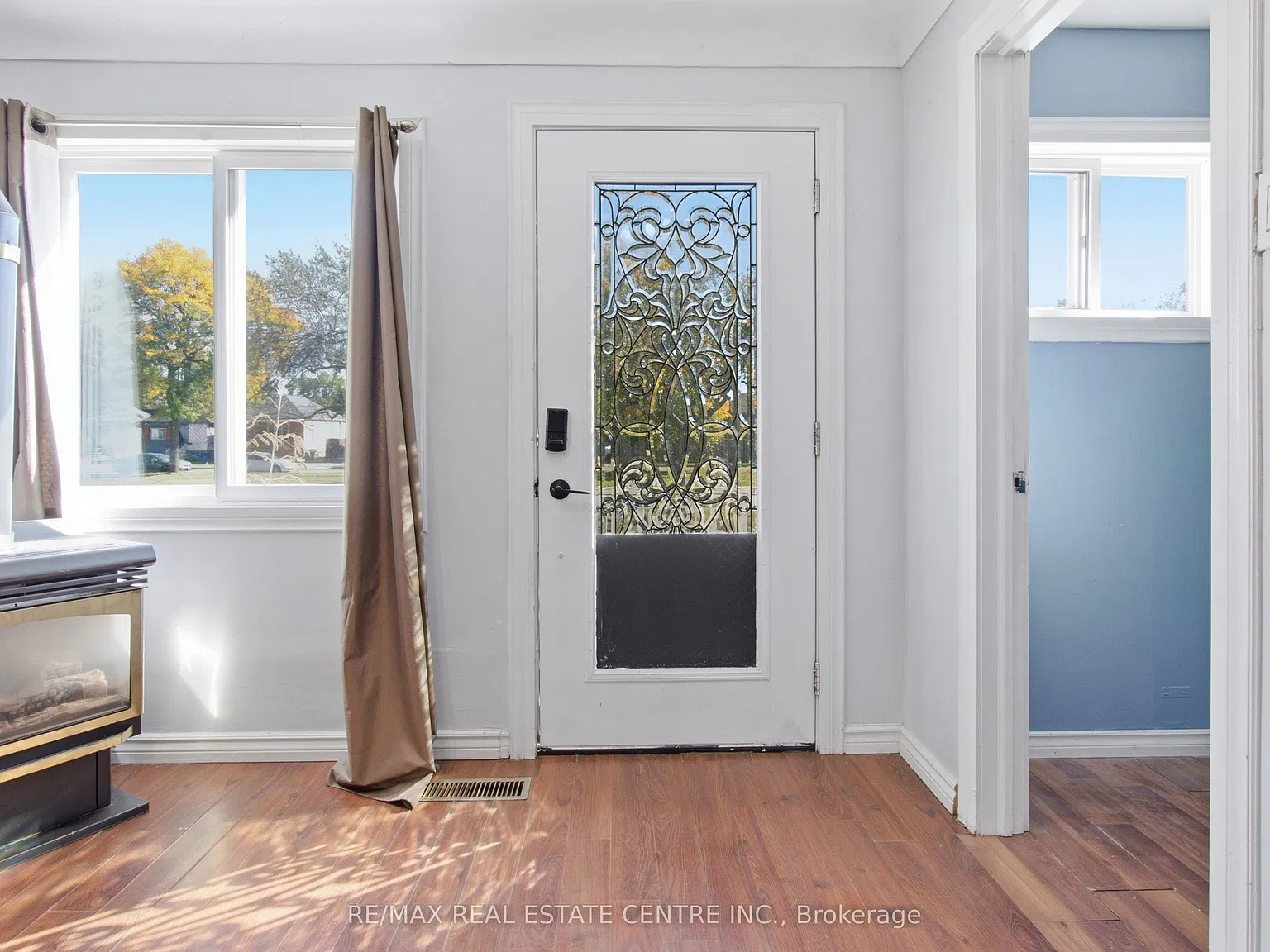 2 bed, $2,050 — Photo 4