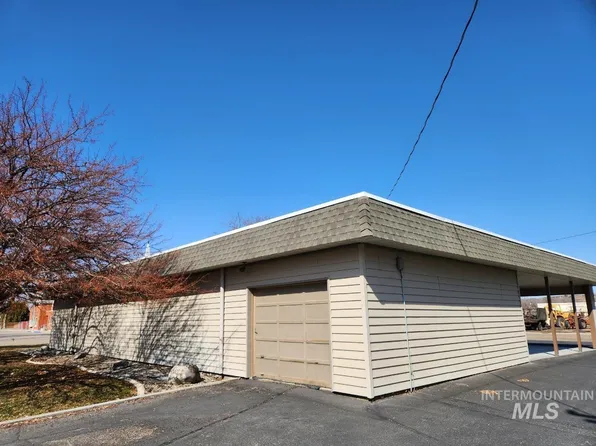 222 Yakima St S, Vale, OR 97918