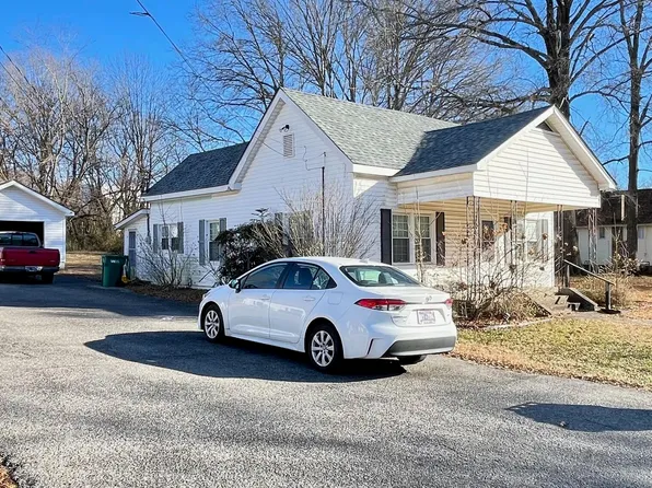 319 Cumberland St, Medina, TN 38355