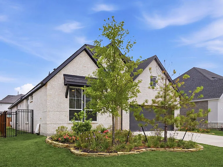 27927 Spring Falls Ct — Photo 45