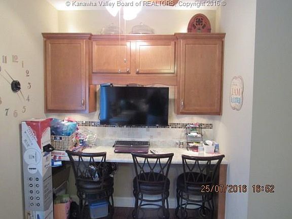 4th image of 91 Shae Ave