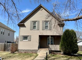 712 E 2nd Ave, Mitchell, SD 57301