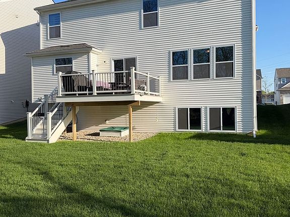 4th image of 9463 White Tail Dr