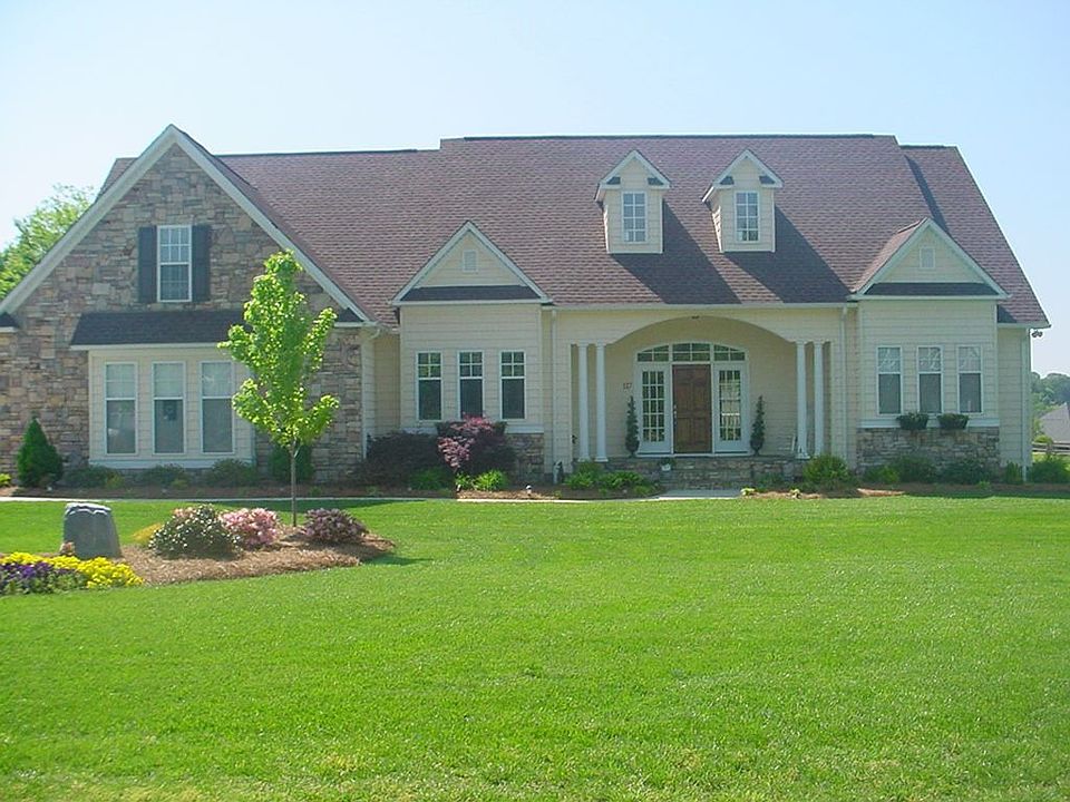 Beautiful Lake Home