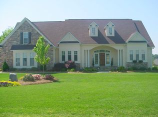 107 Apple Blossom Dr, Mooresville, NC 28117