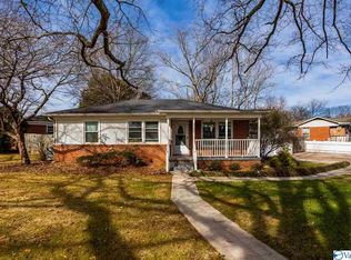 2712 Fairacres Rd SW, Huntsville, AL 35805