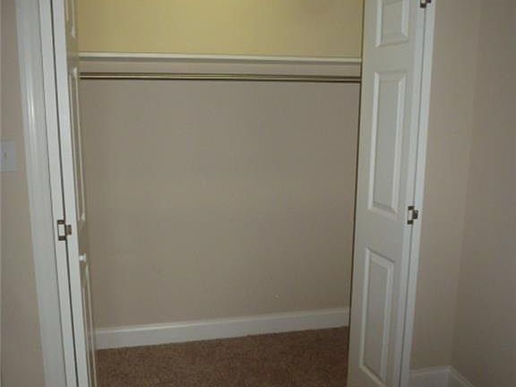 5th image of 137-105 Person St