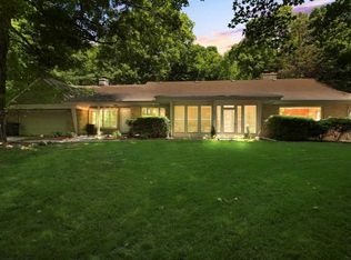 8000 W Edgerton Ave, Greendale, WI 53129