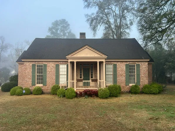 601 Engram St, Montezuma, GA 31063