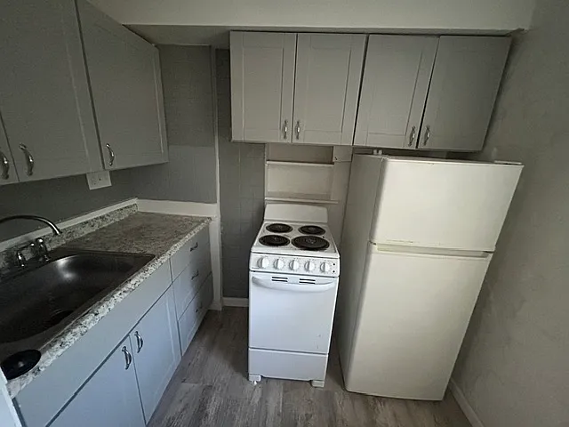 324 N Newstead Ave — Photo 5