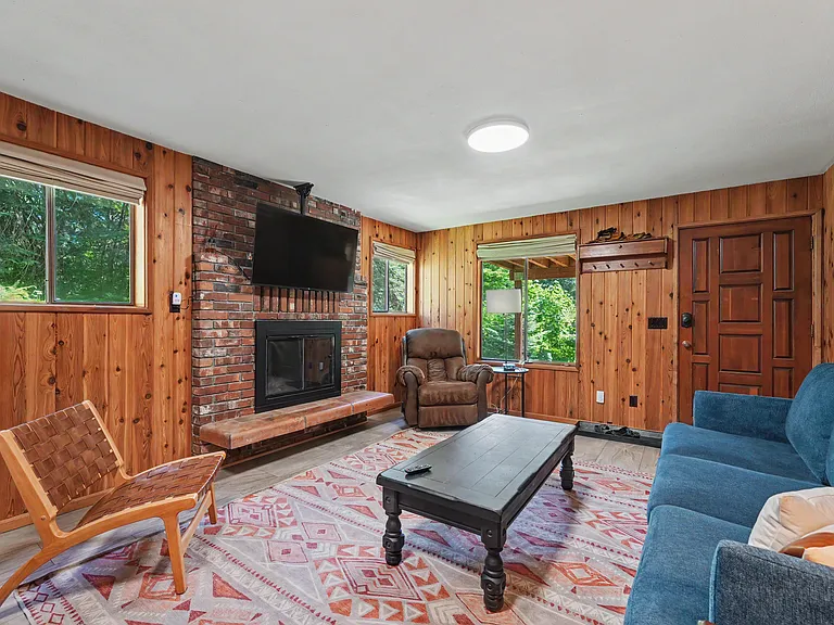 23340 Lake Wenatchee Hwy — Photo 4