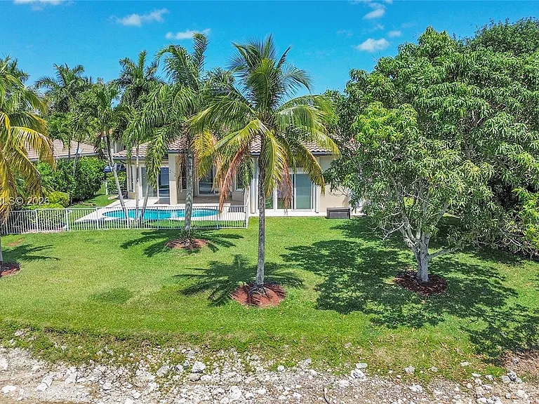512 NW 120th Dr — Photo 44