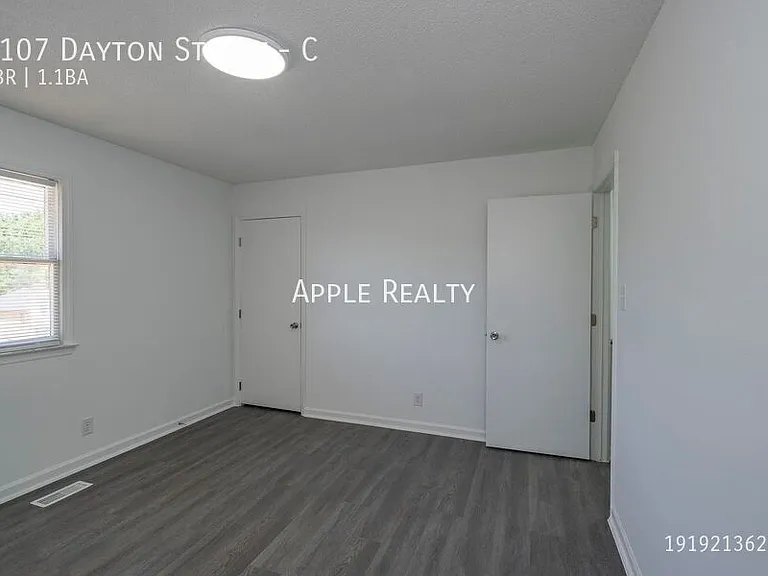 1107 Dayton St #C — Photo 22