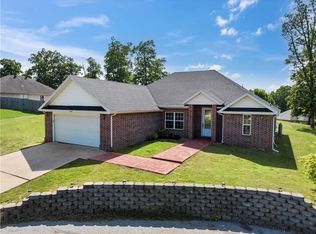 10525 Oak Tree Cir, Rogers, AR 72756