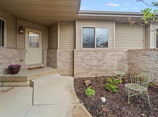 1712 Erik Rd, Cedar Falls, IA 50613