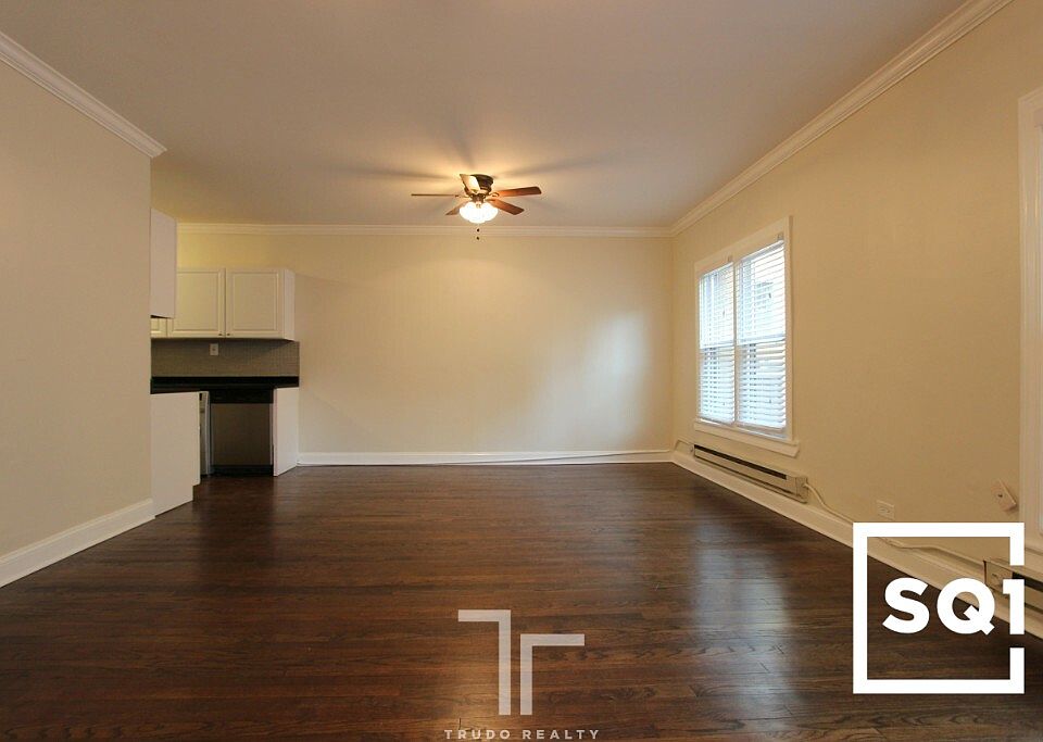 1st image of 724 W Roscoe St #726-3N