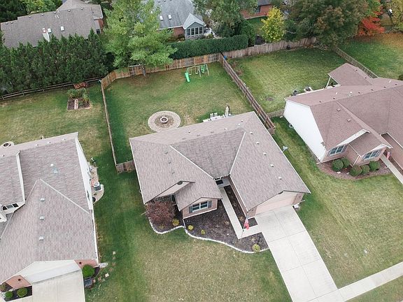 3rd image of 1545 Adamsmoor Dr