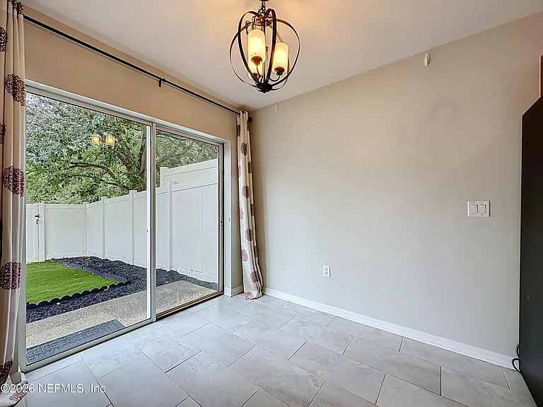 8224 Halls Hammock Ct — Photo 9