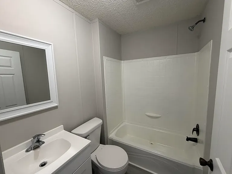 303 Carriage Lane Est — Photo 18