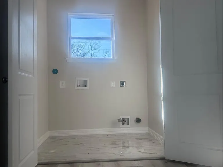 9315 Noel St — Photo 7
