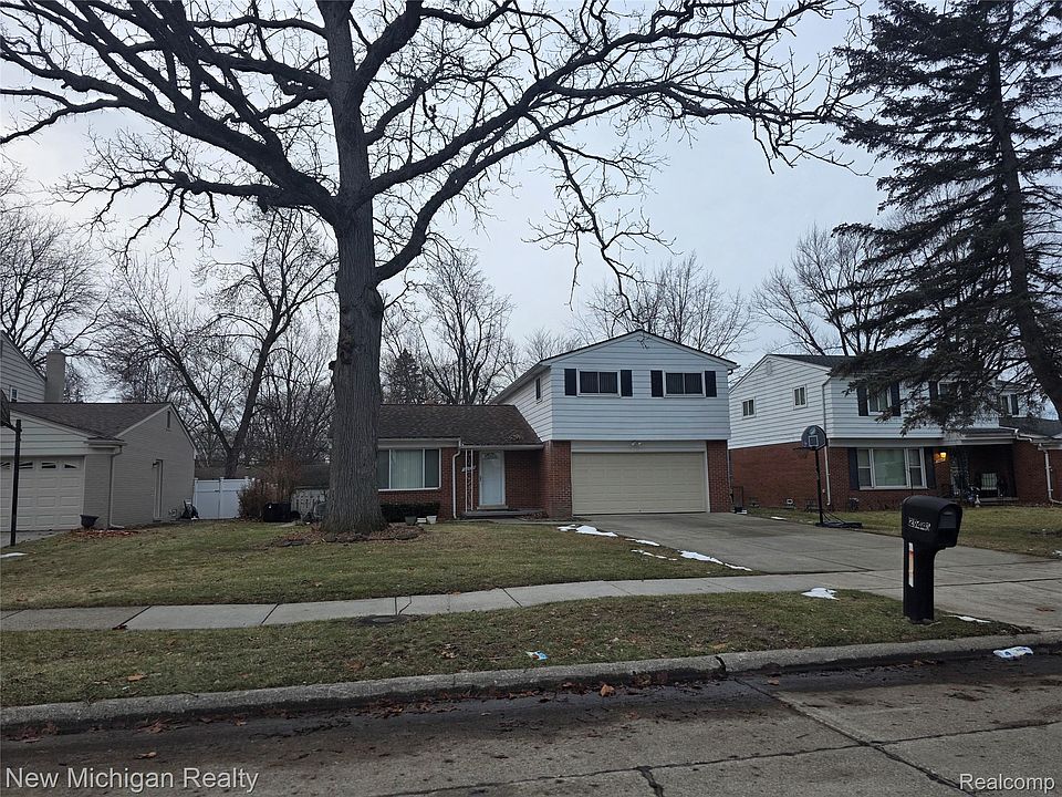 1st image of 29441 Somerset Dr