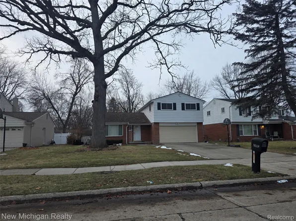 29441 Somerset Dr, Southfield, MI 48076
