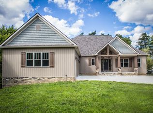 14658 Walking Stick Way, Strongsville, OH 44136