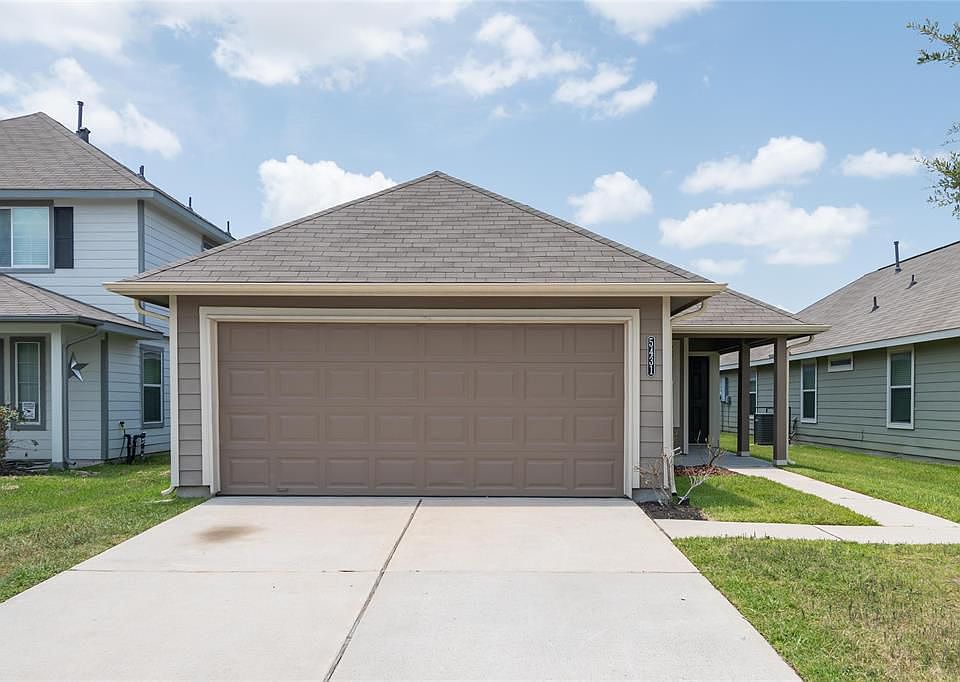 1st image of 5431 Latta Plantation Dr